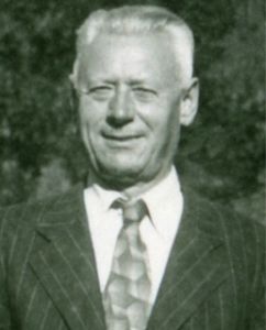 Wilhelm Geissel leitet das Unternehmen als Automatische Fasson-Dreherei Wilhelm Geissel.